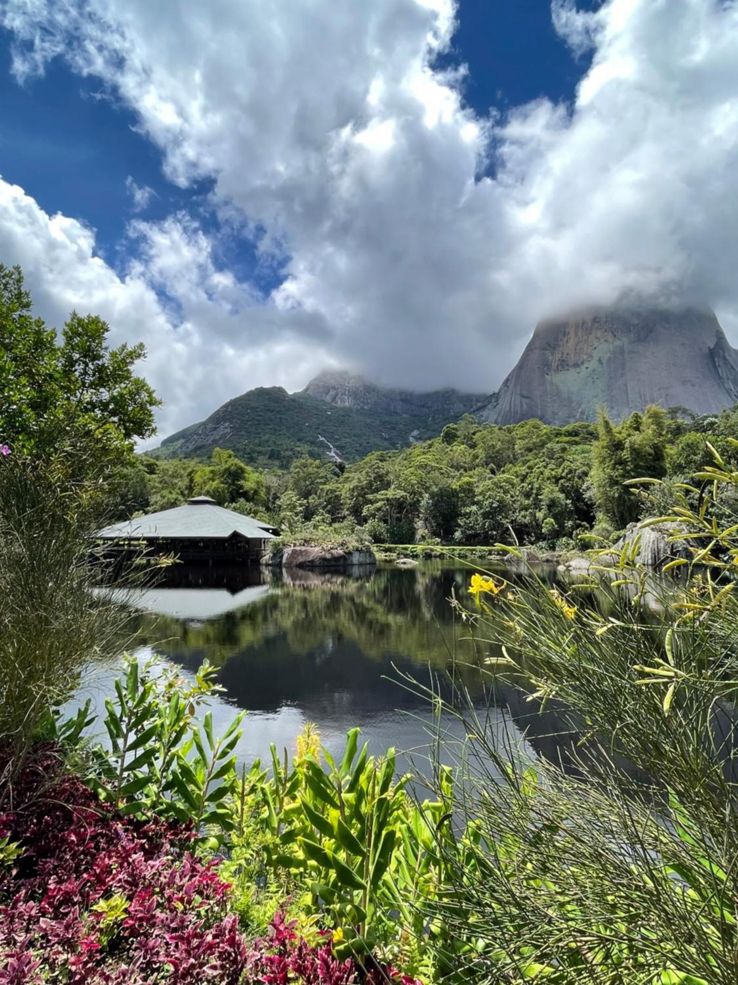 Suite Vista Azul - Frente Para Pedra Azul Công viên tiểu bang Pedra Azul Ngoại thất bức ảnh